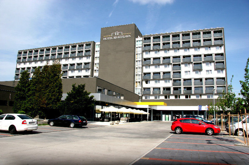 Hotel Bratislava Bagian luar foto